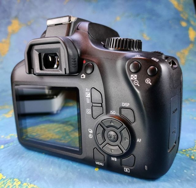 Canon Eos 4000D Reflex Wifi 0111