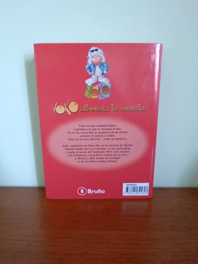 Yoko alborota la escuela (Spanish Edition)