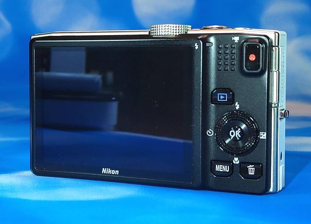 Nikon Coolpix S8200 0709S