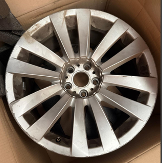 Llanta Original BMW 750i (20 x 10J)