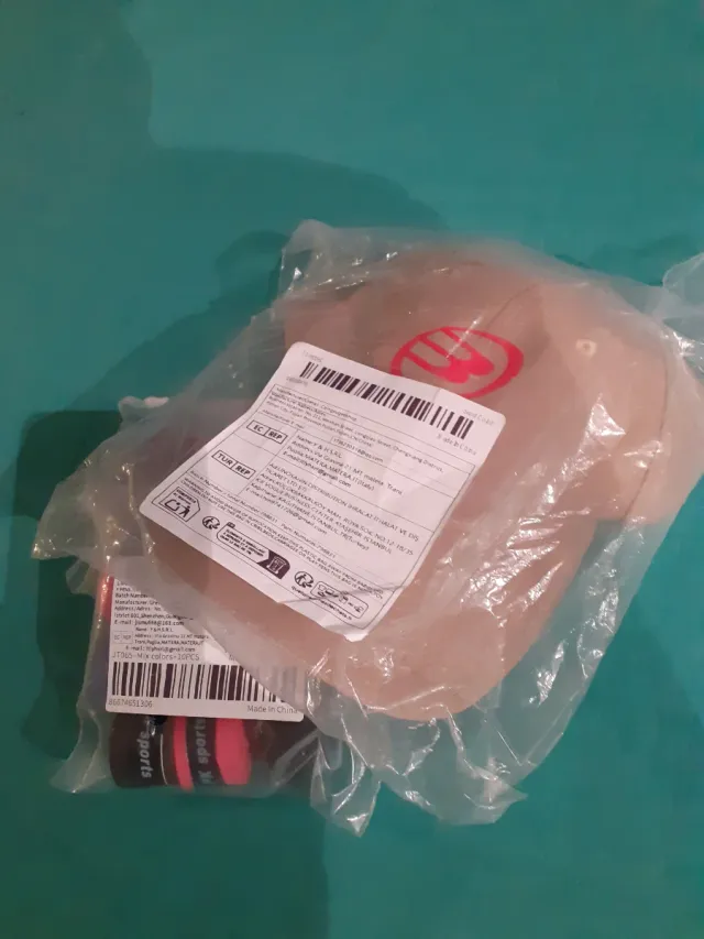 Gorra Bullpadel y 10 cintas antideslizantes