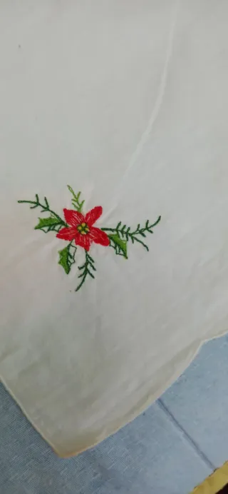 Mantel Navideño Santa Claus y Árboles 84x77