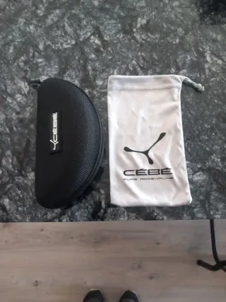 Funda de gafas CEBE negra