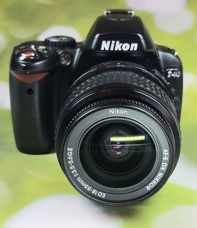 Cámara Nikon D40 DSLR (Solo Cuerpo) LEER