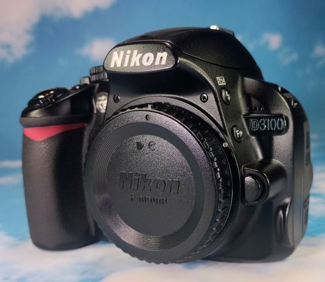 Nikon D3100 DSLR 2601