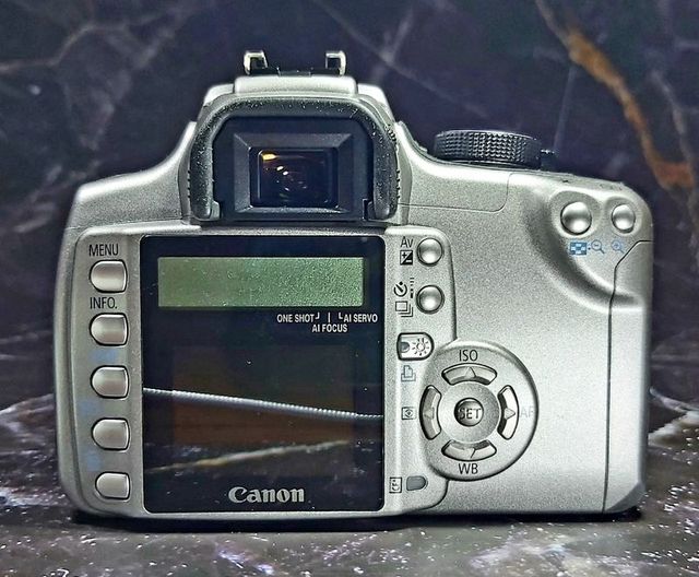 Canon EOS 350D Silver 1107