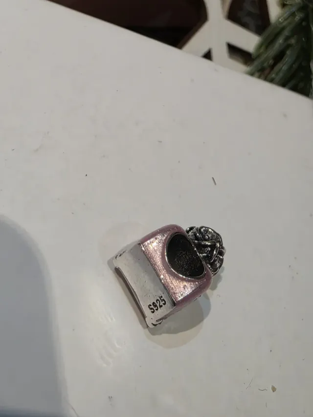 Charm Frasco de Perfume Rosa e Prata