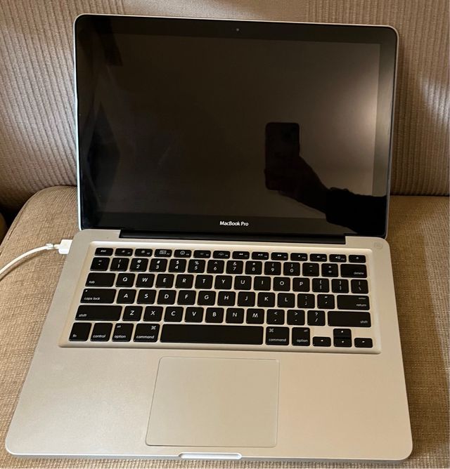 MacBook Pro 13' 2009 Plata