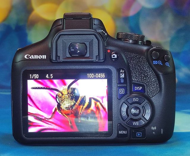 Canon EOS 2000D Wifi Nfc 0408F