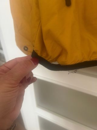 Chubasquero Cortavientos Amarillo Talla M Bershka