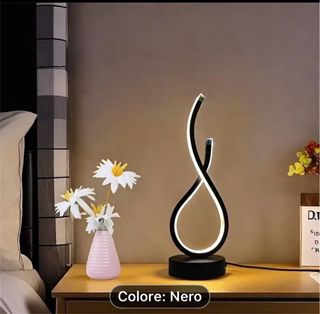 Lampada da tavolo moderna