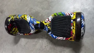 Hoverboard con funda y cargador. No carga.