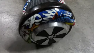 Hoverboard con funda y cargador. No carga.