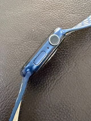 Apple Watch Series 6 44mm Blu. Include scatola e caricabatterie