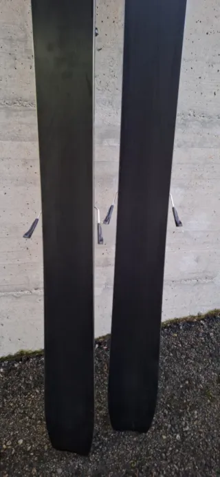 Esquis travesía Majesty Supernova