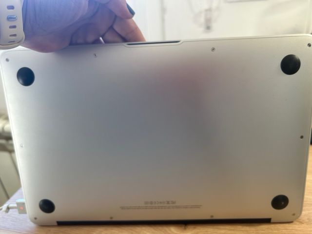 MacBook Air 11 i5 1.7GHz 4GB RAM 64GB SSD A1465