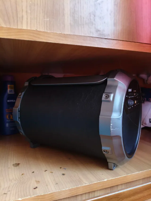 Parlante Sogo Negro/Plateado