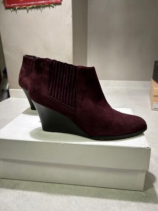 Stivaletti L.K. Bennett Viola in Camoscio