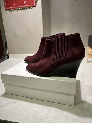 Stivaletti L.K. Bennett Viola in Camoscio