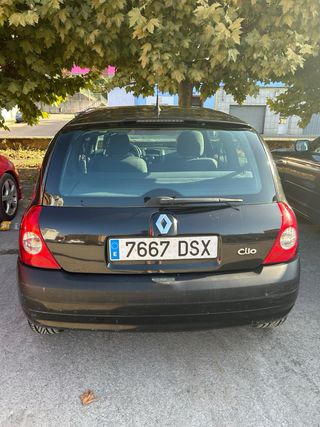 Renault Clio 2005