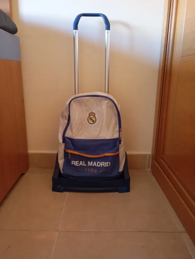Mochila Real Madrid con ruedas