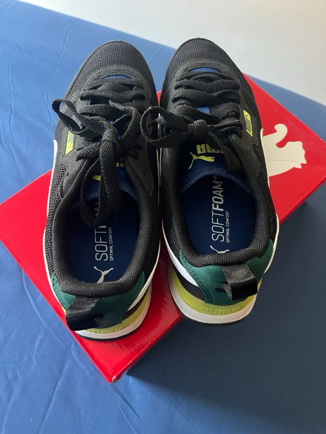 Zapatillas Puma Negras y Multicolor