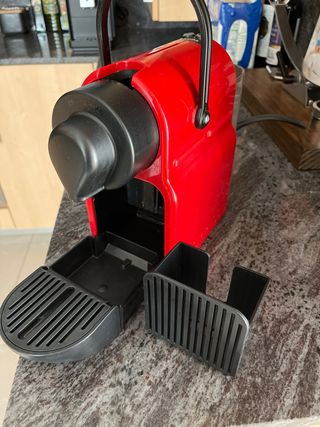 Cafetera Nespresso Pixie Roja