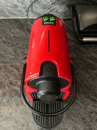 Cafetera Nespresso Pixie Roja