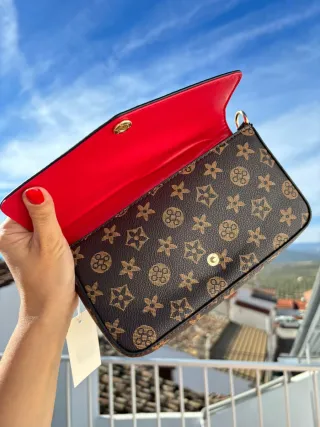 Bolso marrón, cartera y tarjetera, bolso elegante