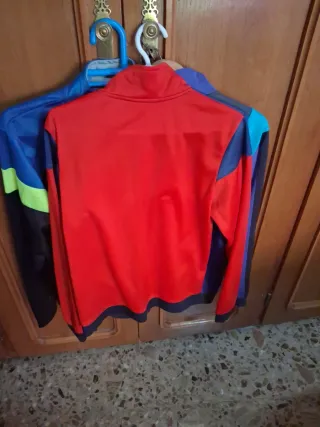 3 Chaquetas de chandal tenth, talla 14 y una 16