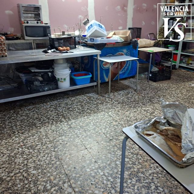 0810 – RESTARUANTE CAFETERÍA BAR EN ALGIROS