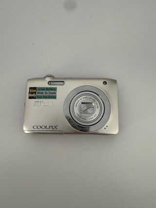 Cámara Digital Nikon Coolpix S2600 Rosa