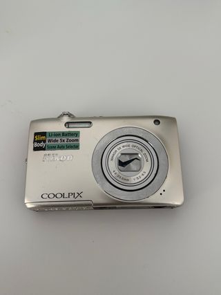 Cámara Digital Nikon Coolpix S2600 Rosa