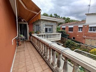 Chalet en venta en Cervelló