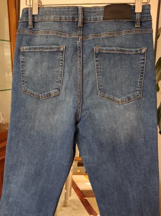 Pantalón vaquero high waist boot cut