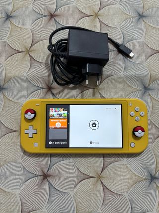 Nintendo Switch Lite Gialla