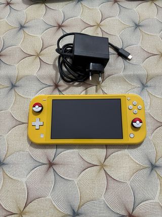 Nintendo Switch Lite Gialla