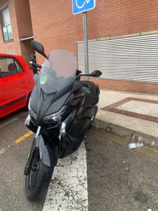 YAMAHA XMAX 250 Scooter modelo 2015 63.500km
