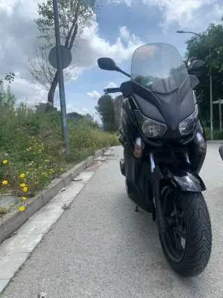 YAMAHA XMAX 250 Scooter modelo 2015 63.500km
