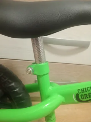 Bicicleta de equilibrio verde Chicco