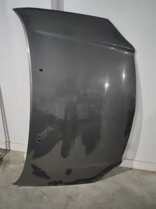 Capó Toyota Avensis 2005