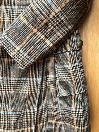 Abrigo cuadros cuello chimenea