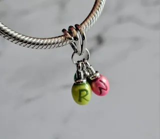 Charm Stranger Things Corre Brilla Oscuridad