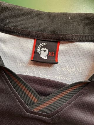 Camiseta Fútbol Cantoná Negra y Marrón