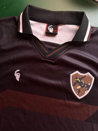 Camiseta Fútbol Cantoná Negra y Marrón