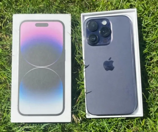 iPhone 14 Pro Max Morado Oscuro