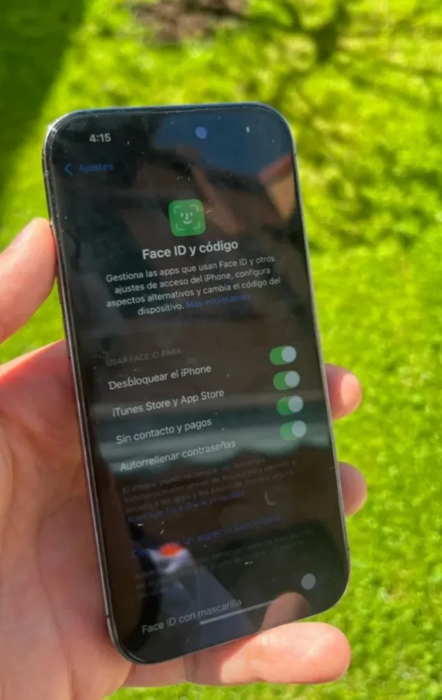 iPhone 14 Pro Max Morado Oscuro