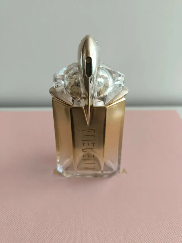 Frasco perfume Alien vacío