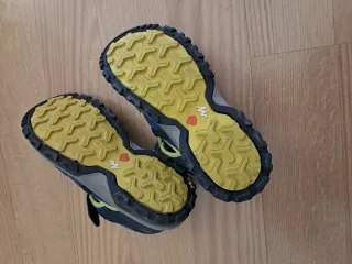 Chanclas niño azul y amarillo