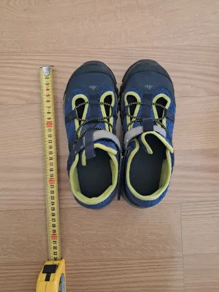 Chanclas niño azul y amarillo